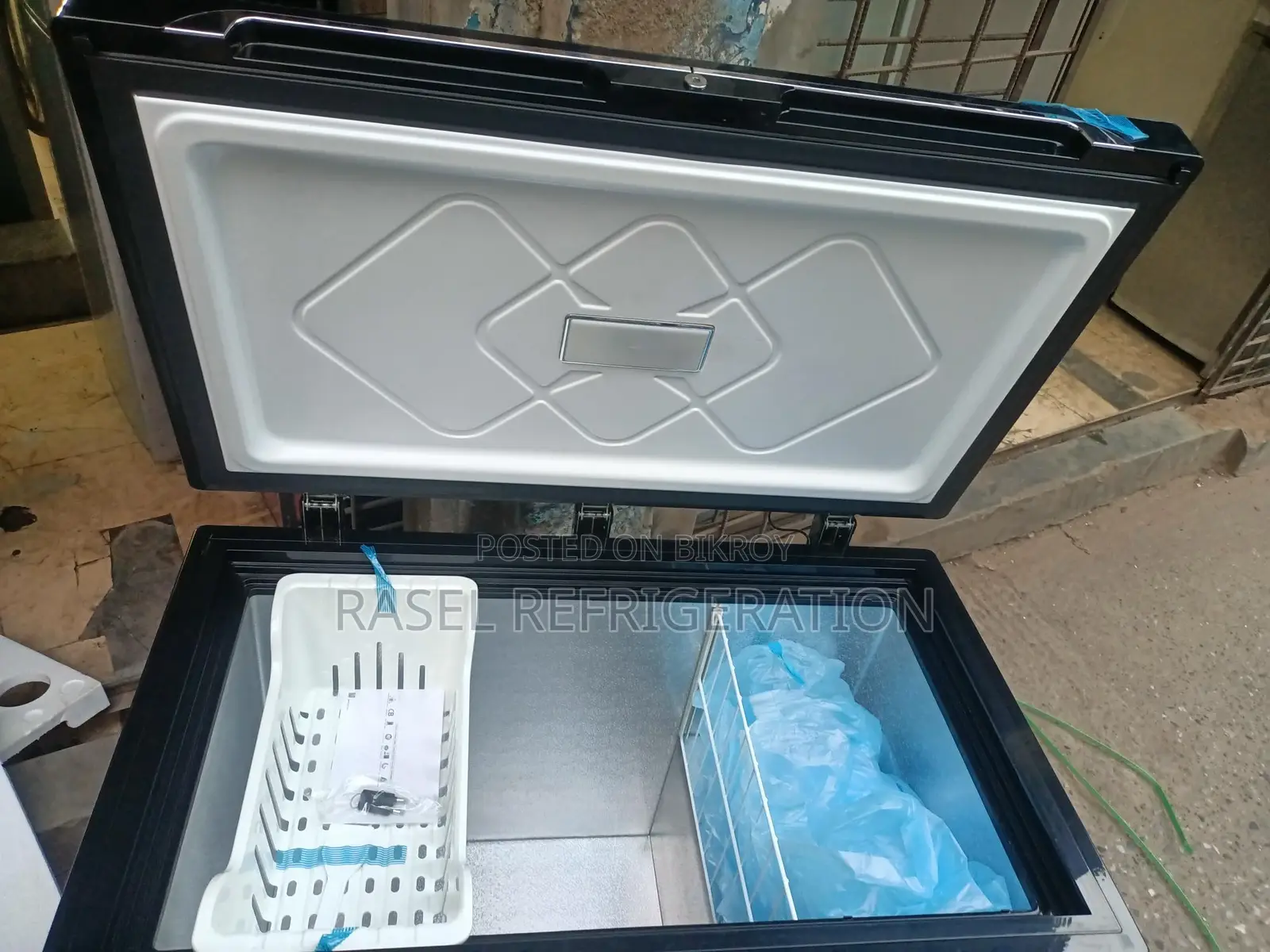 40% ডিসকাউন্টে WCG-2E5-GDEL-DD মডেল এর 255 লিটার ওয়ালটোন ফিরিজ।