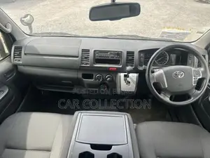 Toyota Hiace DX 2020