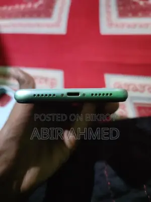Apple iPhone 11 (Used)