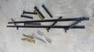 কাপড়ের দোকানের জন্য হেঙ্গার
