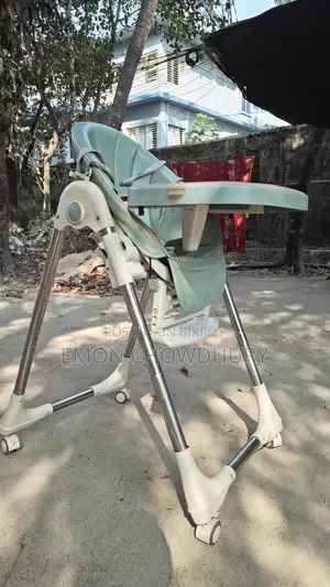 বেবি ফিডিং চেয়ার