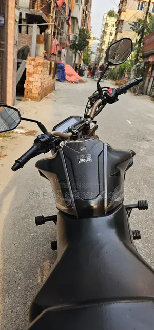 Honda Hornet 2.0 2024