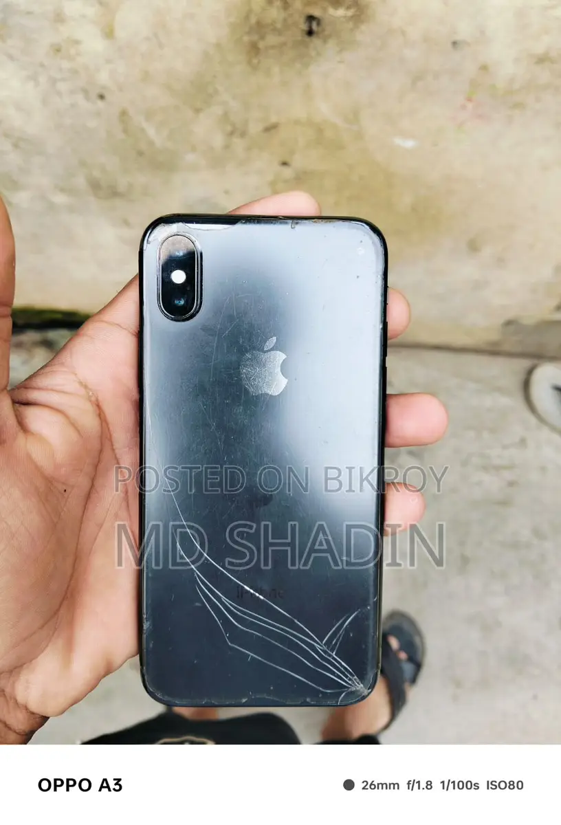 Apple iPhone X (Used)