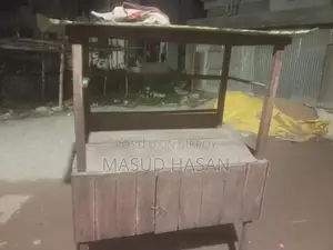 ফুচকা বেলপুরি বিক্রি করার গাড়ি