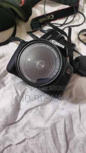 Canon EOS 1300D With 18-55mm IS II Lens - Fresh Condition