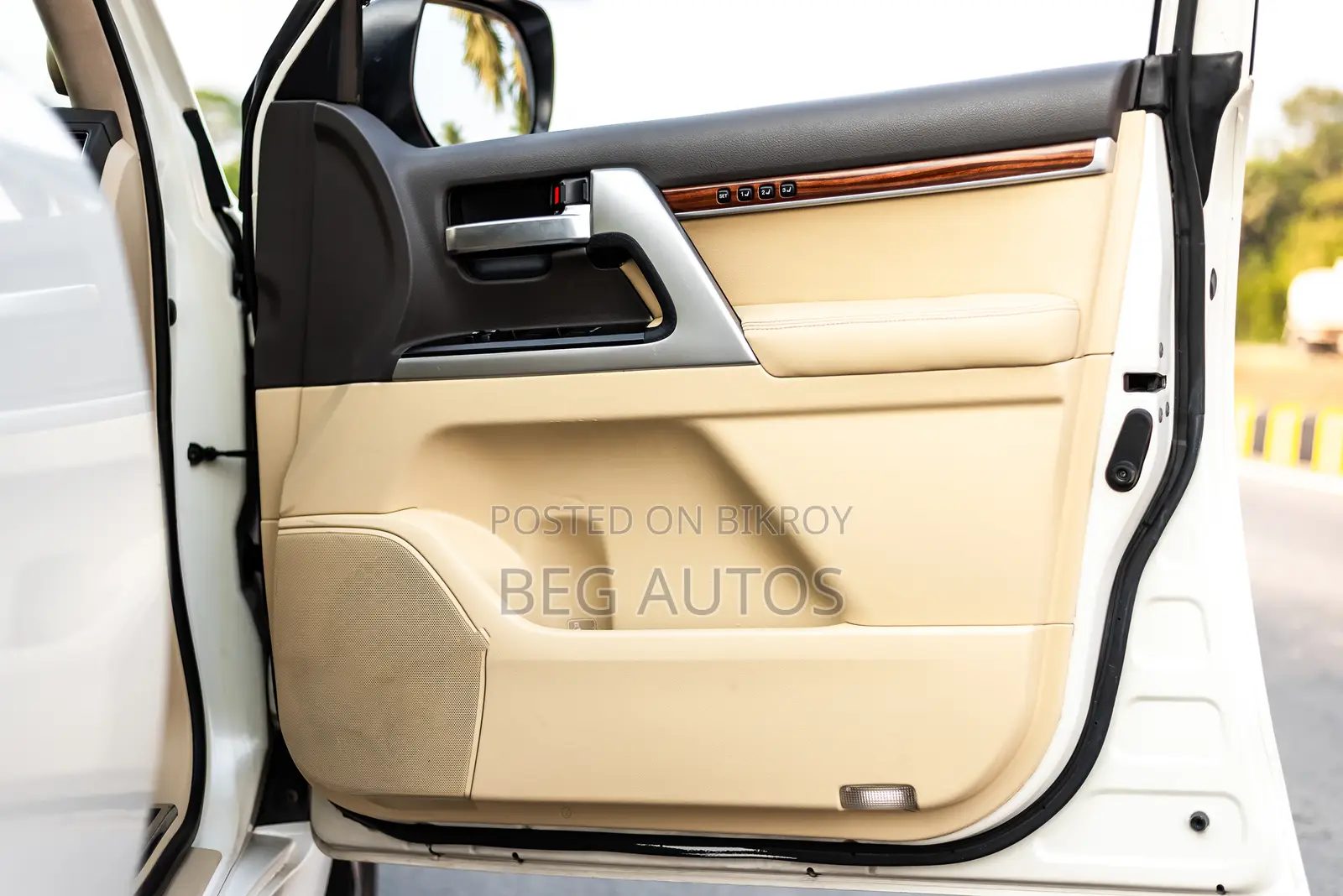 Toyota Land Cruiser ZX V8 2015