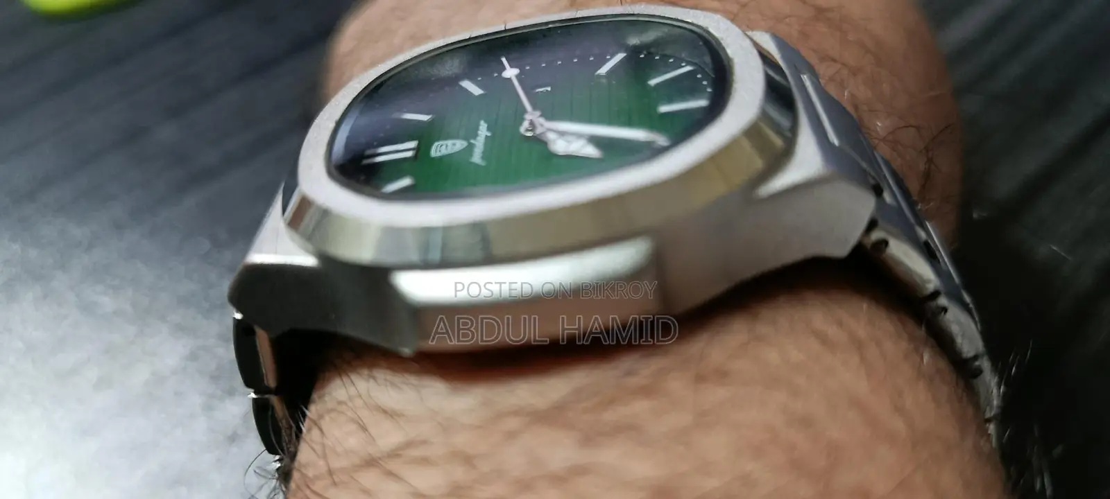 Poedagar Watch