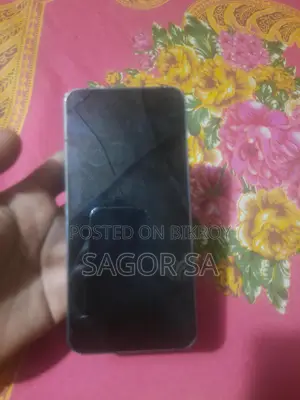 Nothing Phone 1 8/128 (Used)