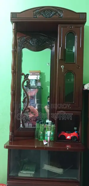 ওয়ার্ড্রব & ড্রেসিং টেবিল