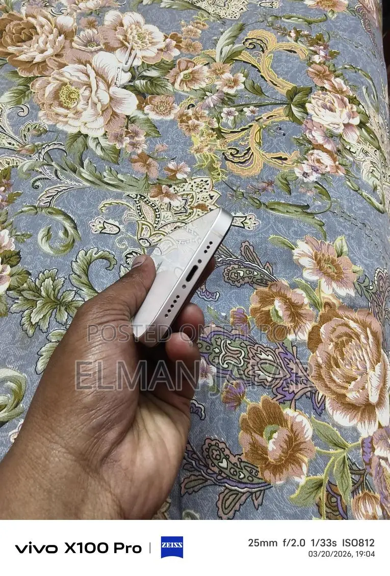 Apple iPhone 12 (Used)