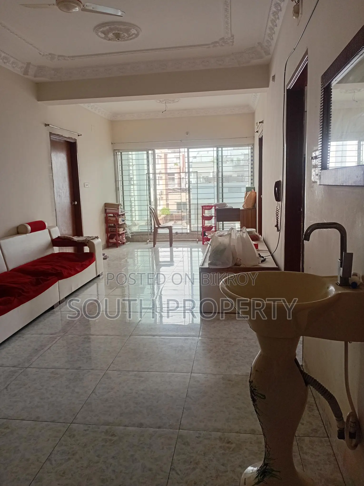 South facing Ready used 2100 sft flat for sale at Bashundhara C block.