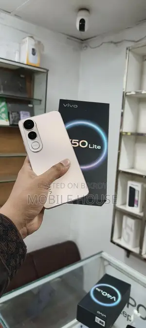 Vivo V50 lite 8/256 (Used)