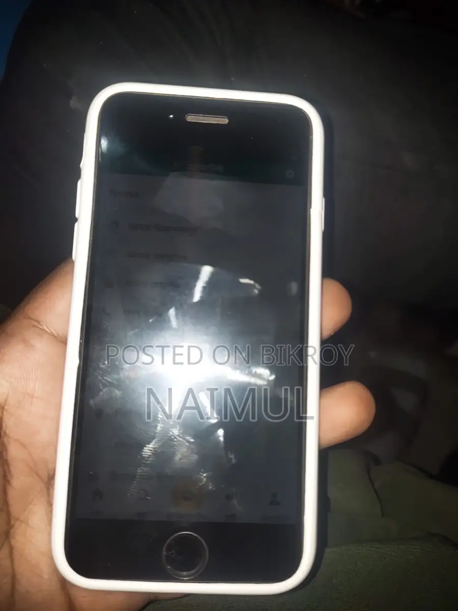 Apple iPhone 7 (Used)