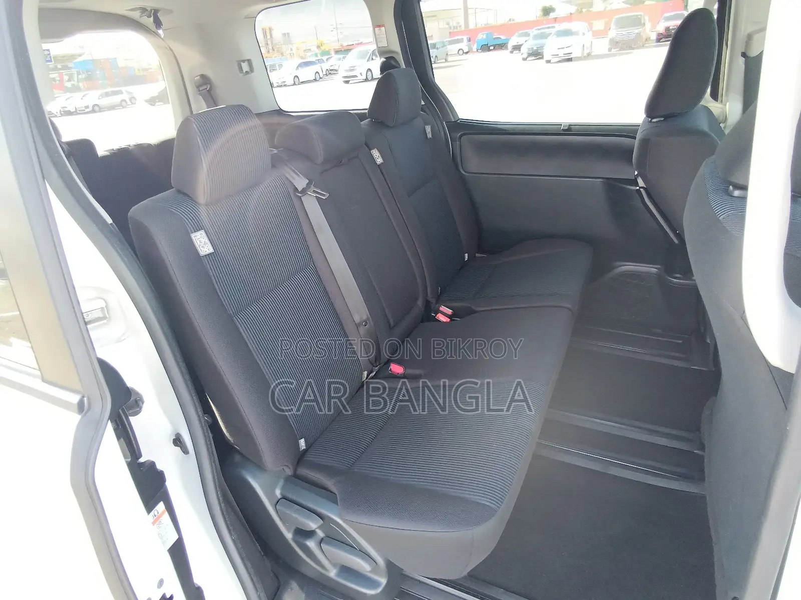 Toyota Noah X_NON_HYBRID 2021