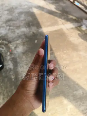 Samsung Galaxy A7 (Used)