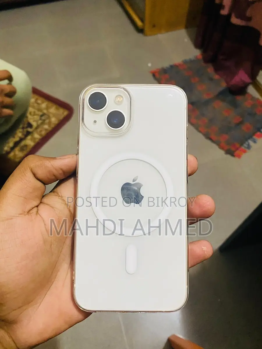Apple iPhone 13 (Used)