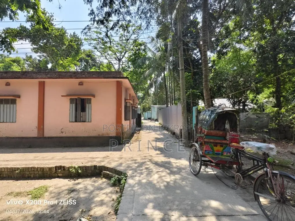 জমি বিক্রয় মালিক নিজেই