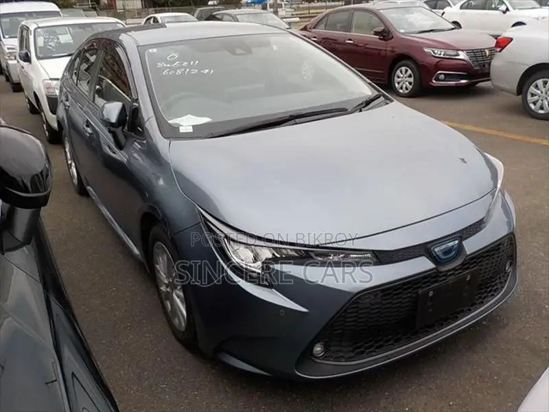 Toyota Corolla HYBRID S 2021