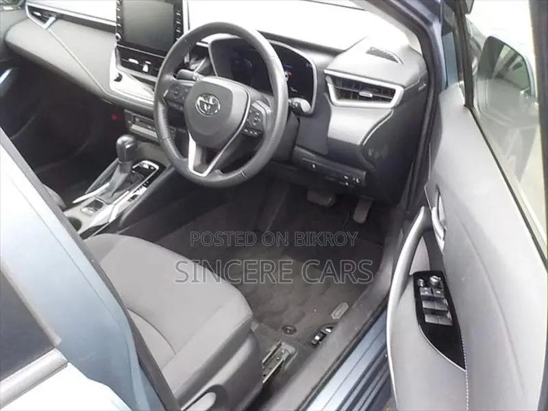 Toyota Corolla HYBRID S 2021