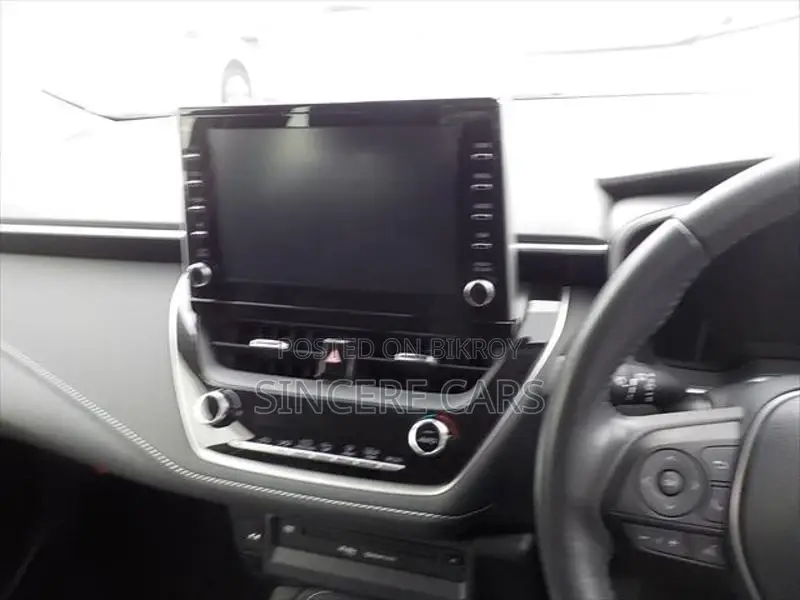 Toyota Corolla HYBRID S 2021