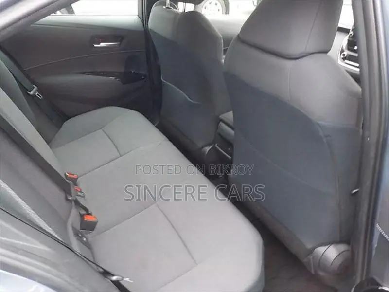 Toyota Corolla HYBRID S 2021