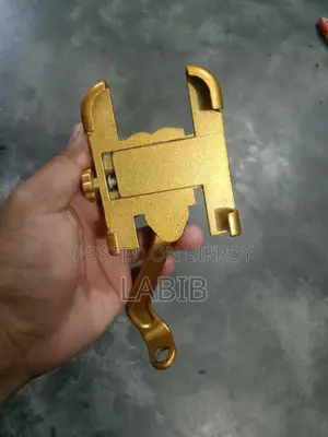বাইকের মোবাইল একটা স্টান্ট