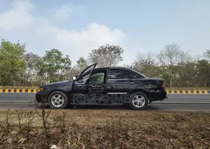 Nissan Sunny Ti Shape 2004