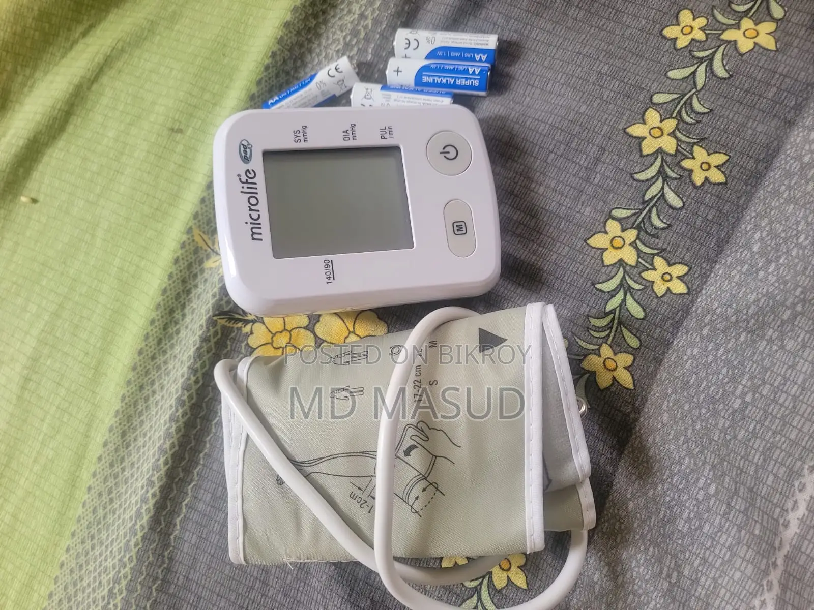 Blood Pressure Monitor With Pad Technology A