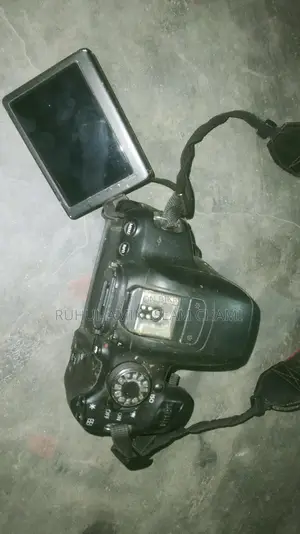 Canon 700d Dslr Camera