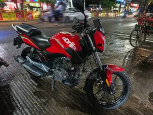 Aprilia 2022