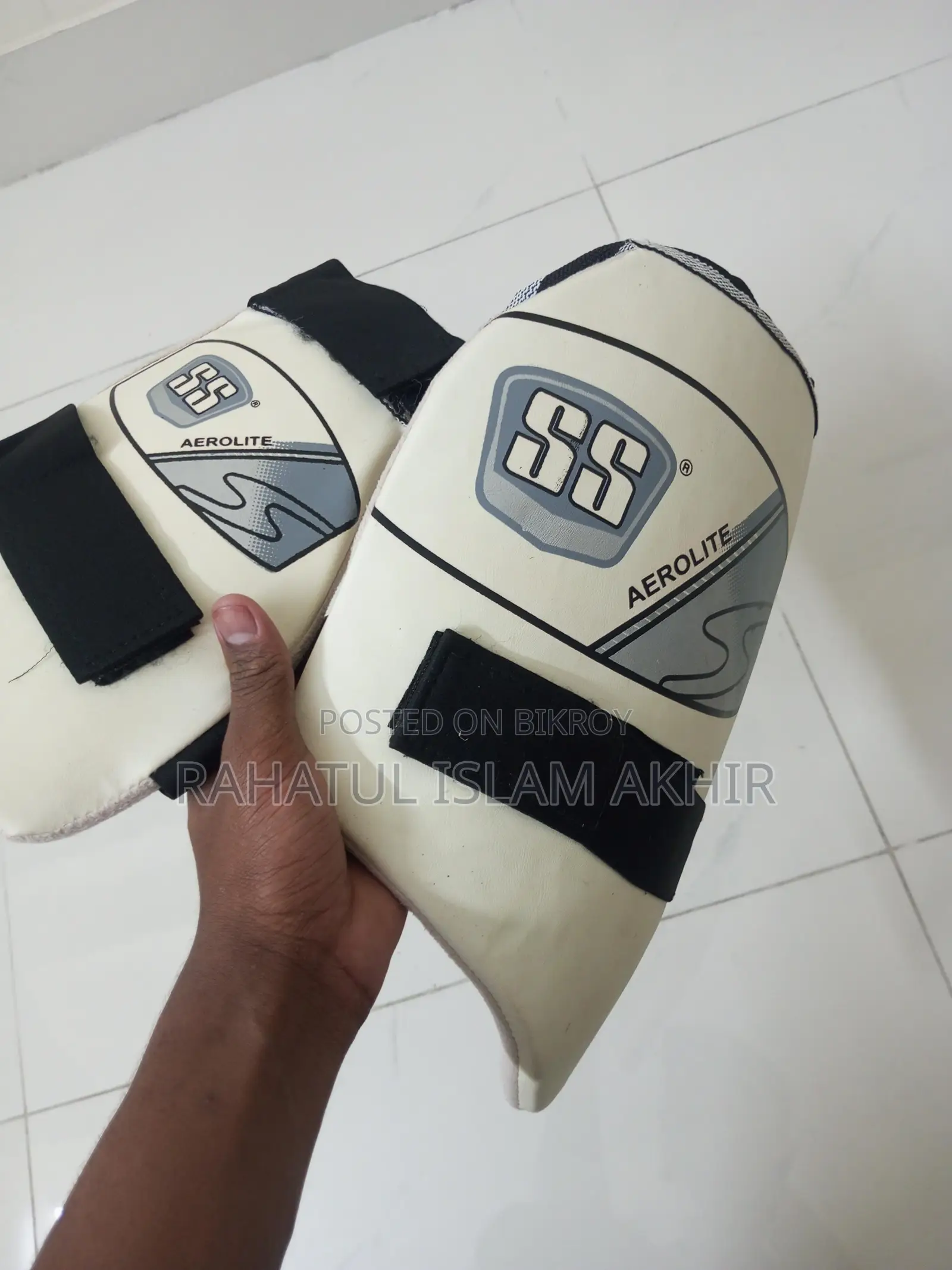 ক্রিকেট কিট
