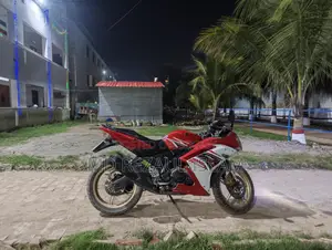 Yamaha R15 2017