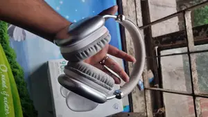 Hoco Wireless Head Phone
