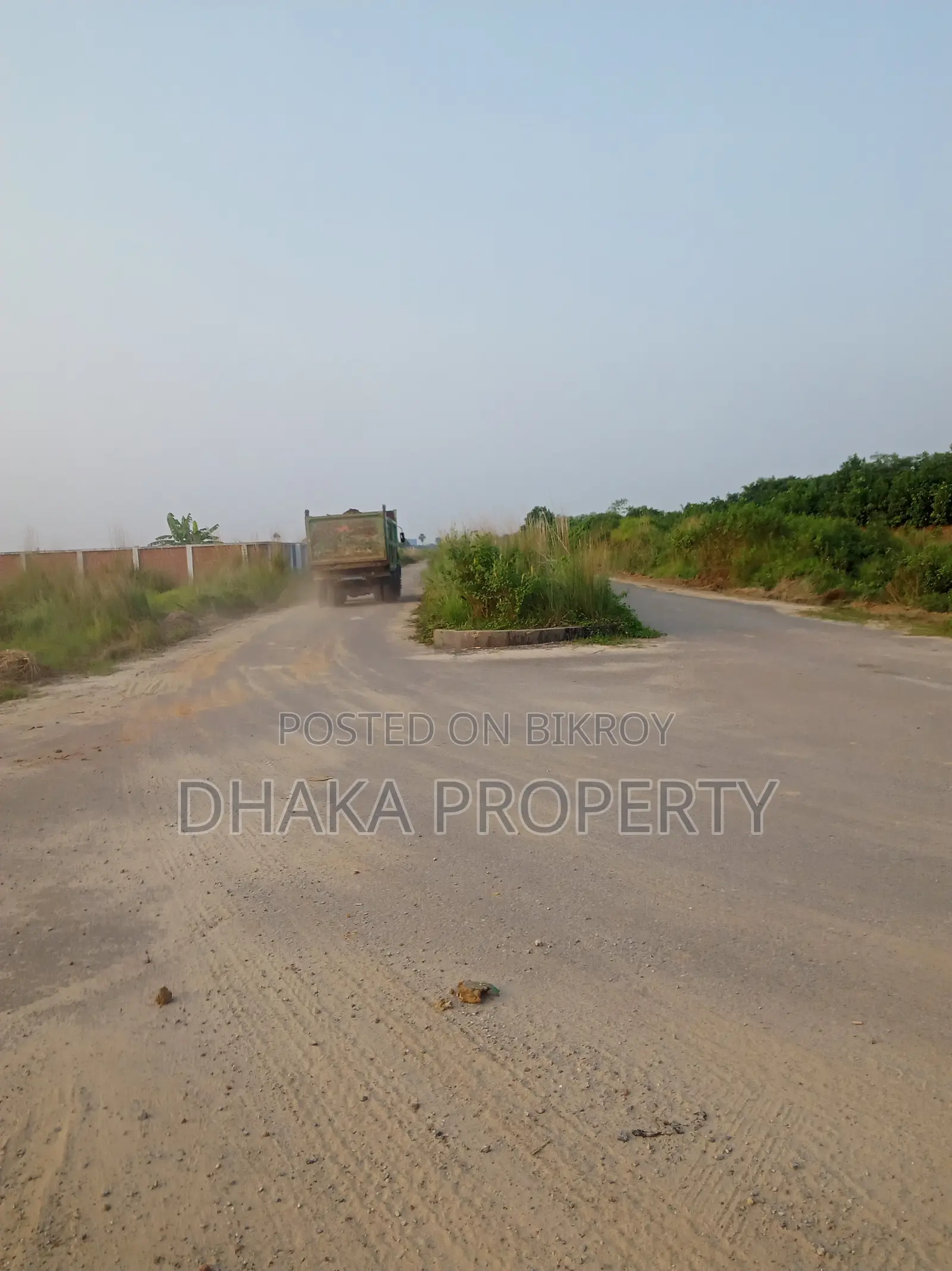 30/100ft Corner 7.5 Katha South at Sector-8