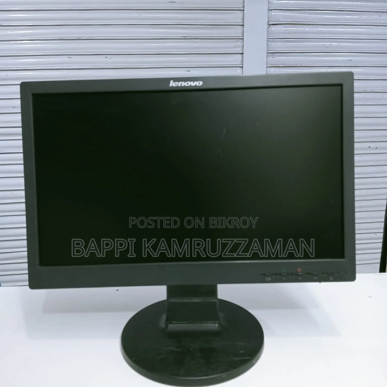 Bring Lenovo Reliability to Your Desk!