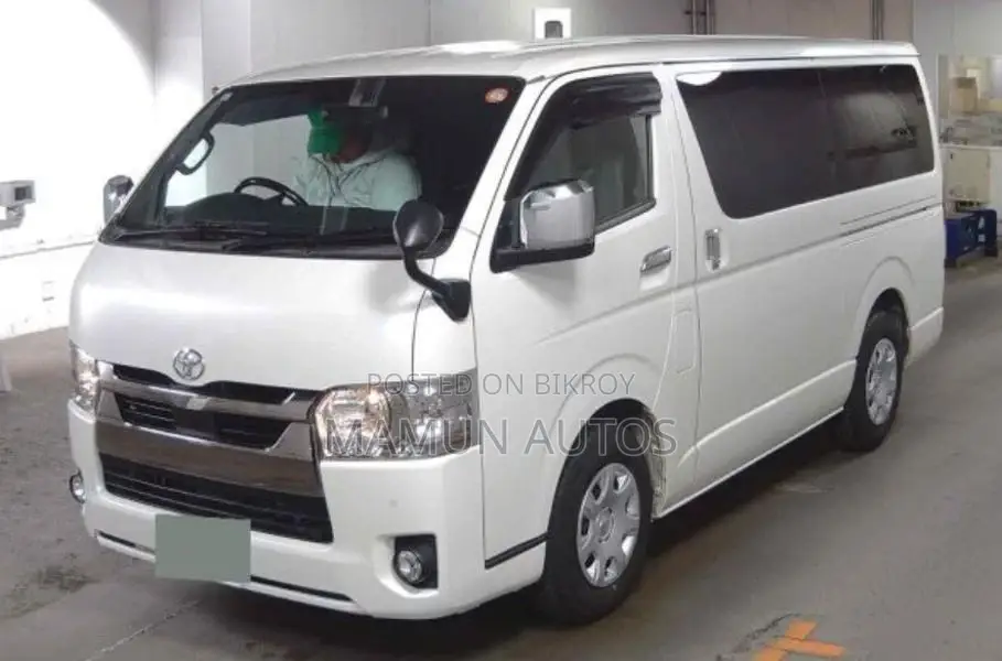 Toyota HiAce 2020 White