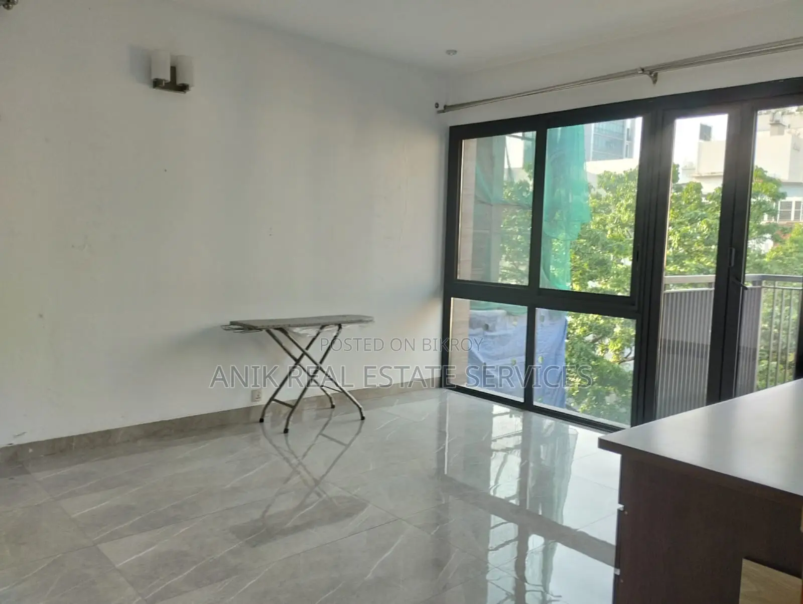 Modern 4 Bedroom Semi Farnised Flat Rent At Banani