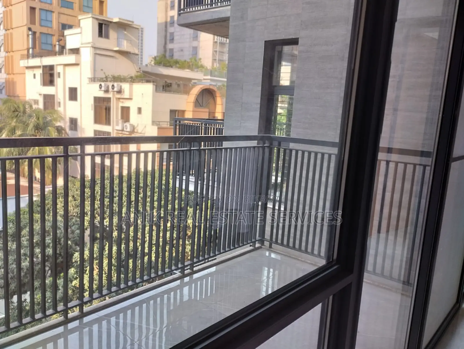 Modern 4 Bedroom Semi Farnised Flat Rent At Banani