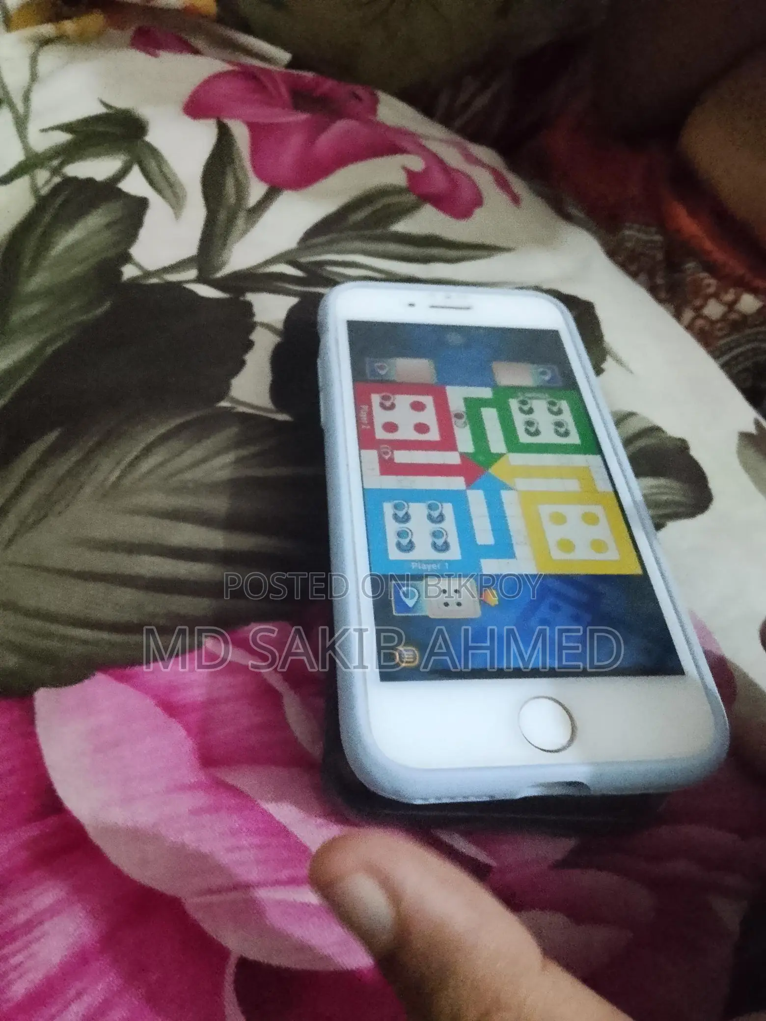 Apple iPhone 8 (Used)