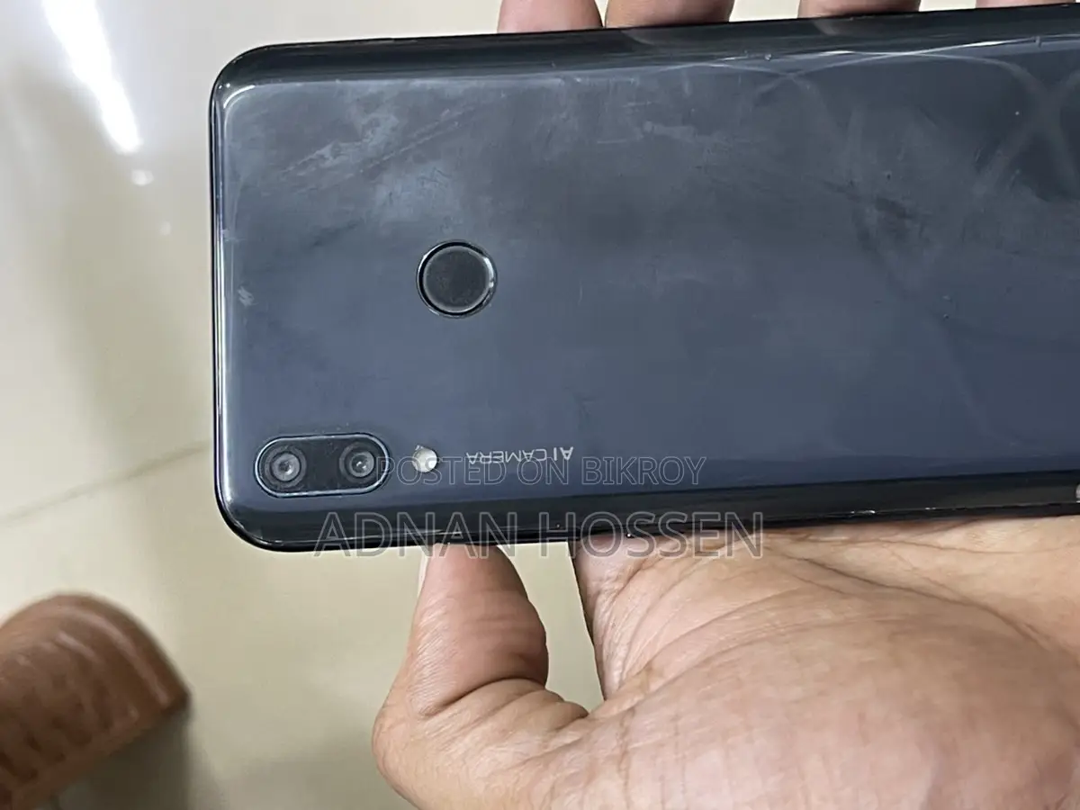 Huawei Y9 . (Used)