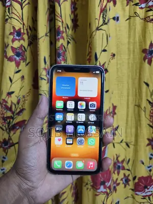 Apple iPhone XR 64GB (Used)