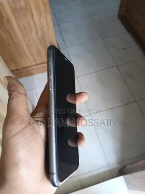 Apple iPhone 11 (Used)