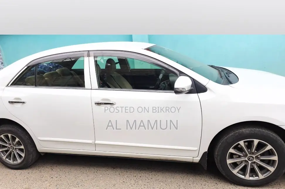 Toyota Premio 2018