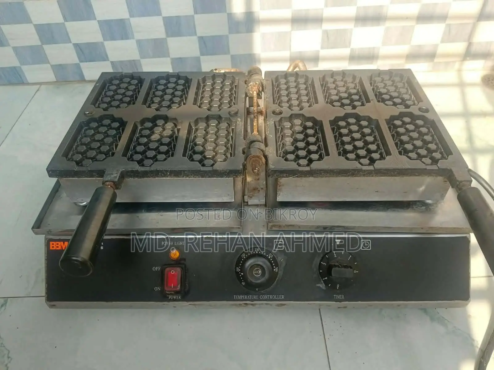 Waffle Machine