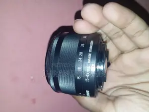 Canon M50 Kid Lens