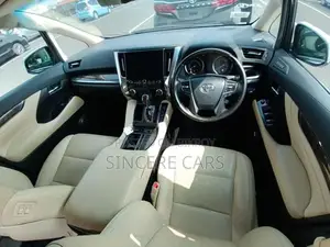 Toyota Alphard EXECUTIVE LOUNGE HYB 2021