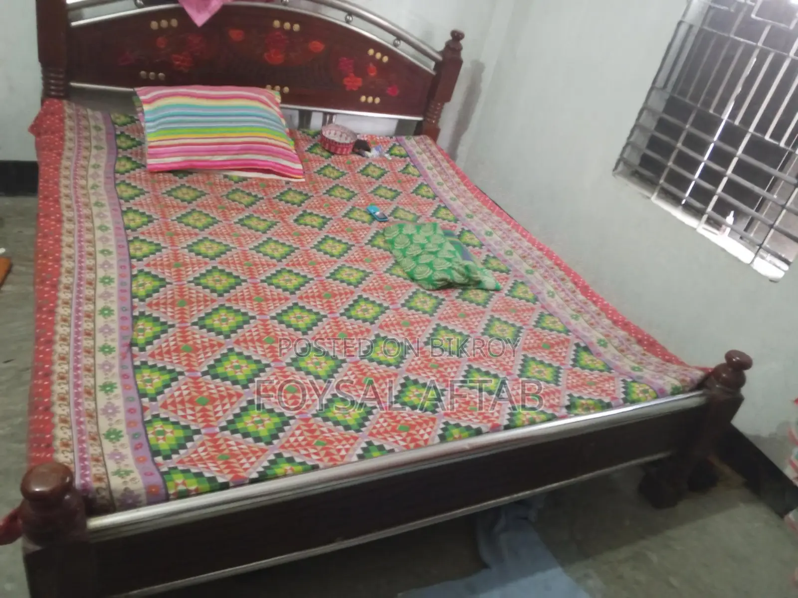 এই খাটটি দ্রুত বিক্রি করা হবে