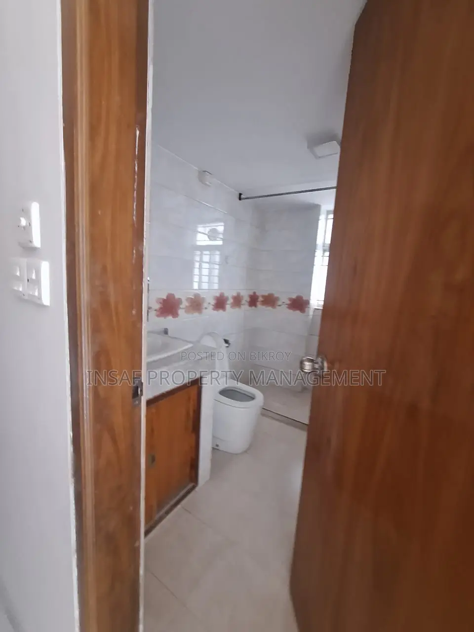 3200Sqft Nice Apartment Sale Corner Building Facing South East 4Bed 4Bath