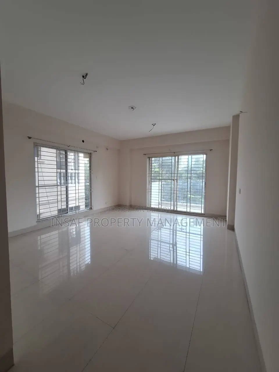 3200Sqft Nice Apartment Sale Corner Building Facing South East 4Bed 4Bath