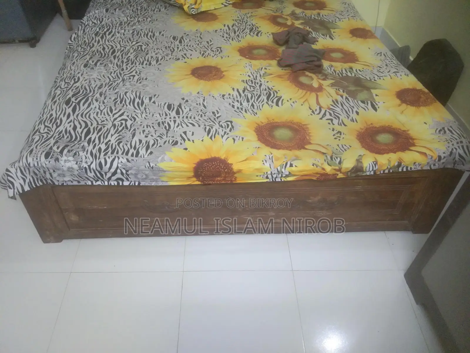 পুরাতন একটি খাট বিক্রি করা হবে